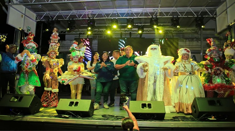 Encendido de luces en Las Tejerías da la bienvenida a la Navidad